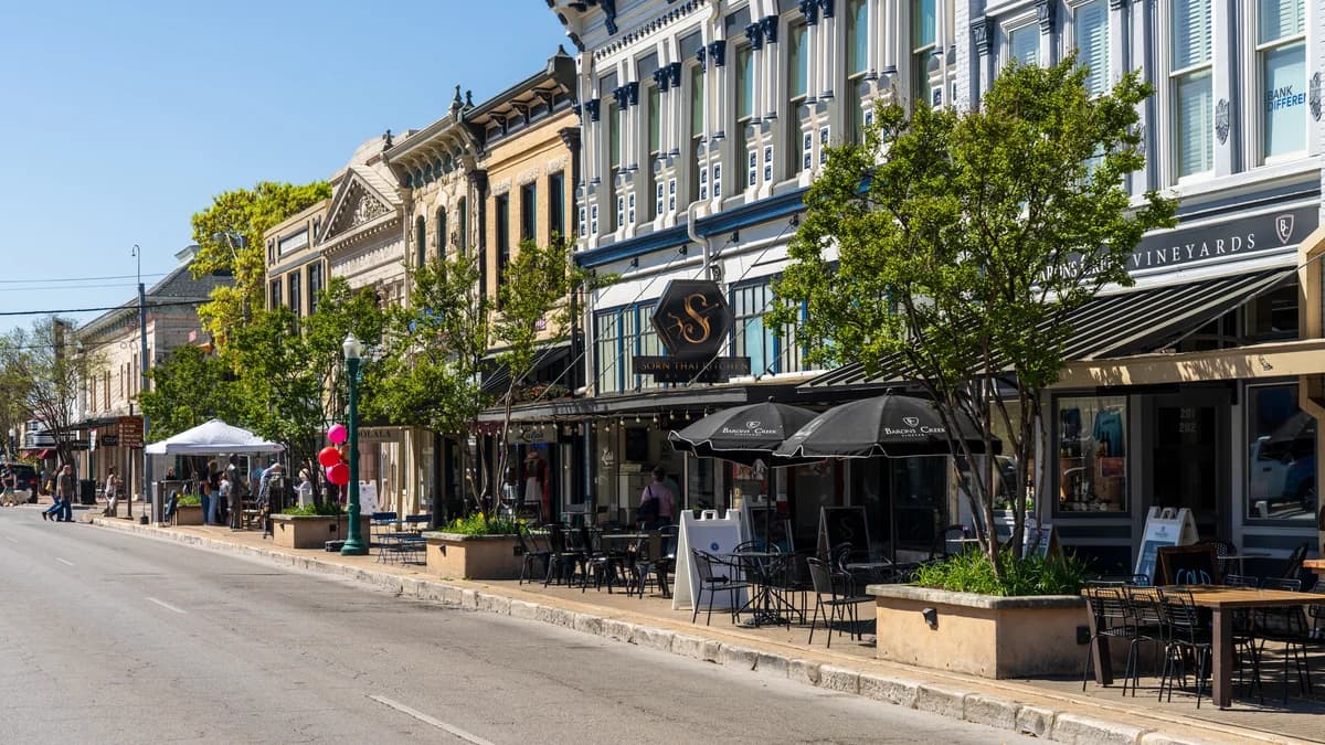 Shops, patios and Victorian storefronts on the downtown Georgetown square
